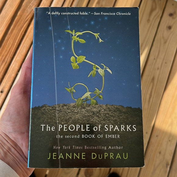 Jeanne DuPRAU 3 Books City of Embers The People of Sparks The Prophet of Yonwood - Picture 11 of 15